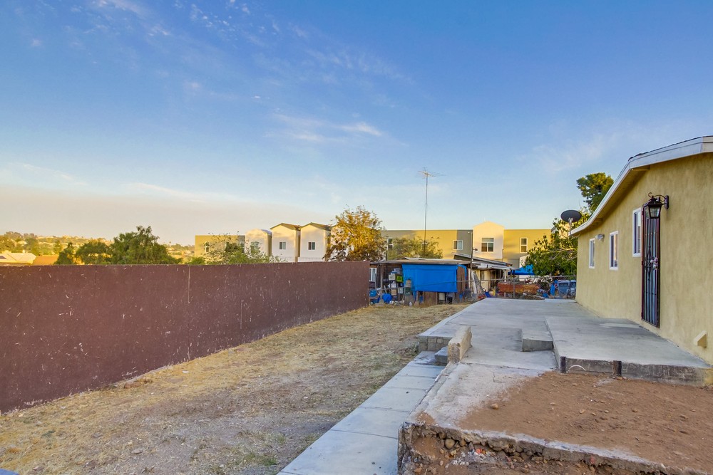 Virtual tour photo 45 of 48 for 309 S Willie James Jones Ave