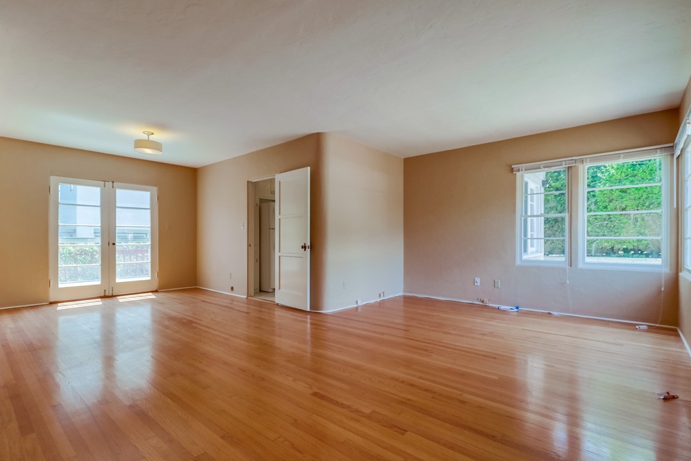 Virtual tour photo 8 of 28 for 3097 Palm St