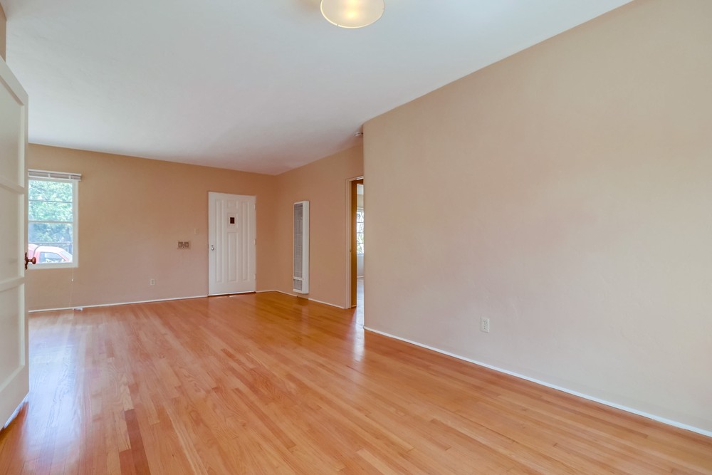 Virtual tour photo 14 of 28 for 3097 Palm St