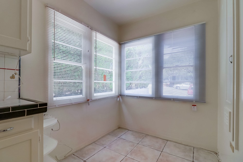 Virtual tour photo 16 of 28 for 3097 Palm St