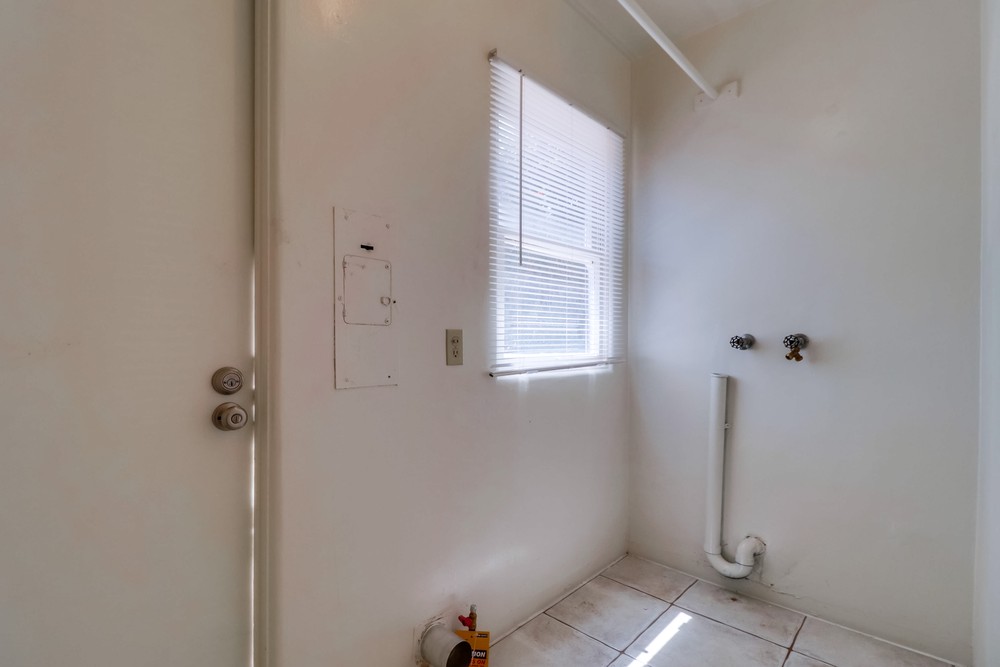 Virtual tour photo 24 of 28 for 3097 Palm St