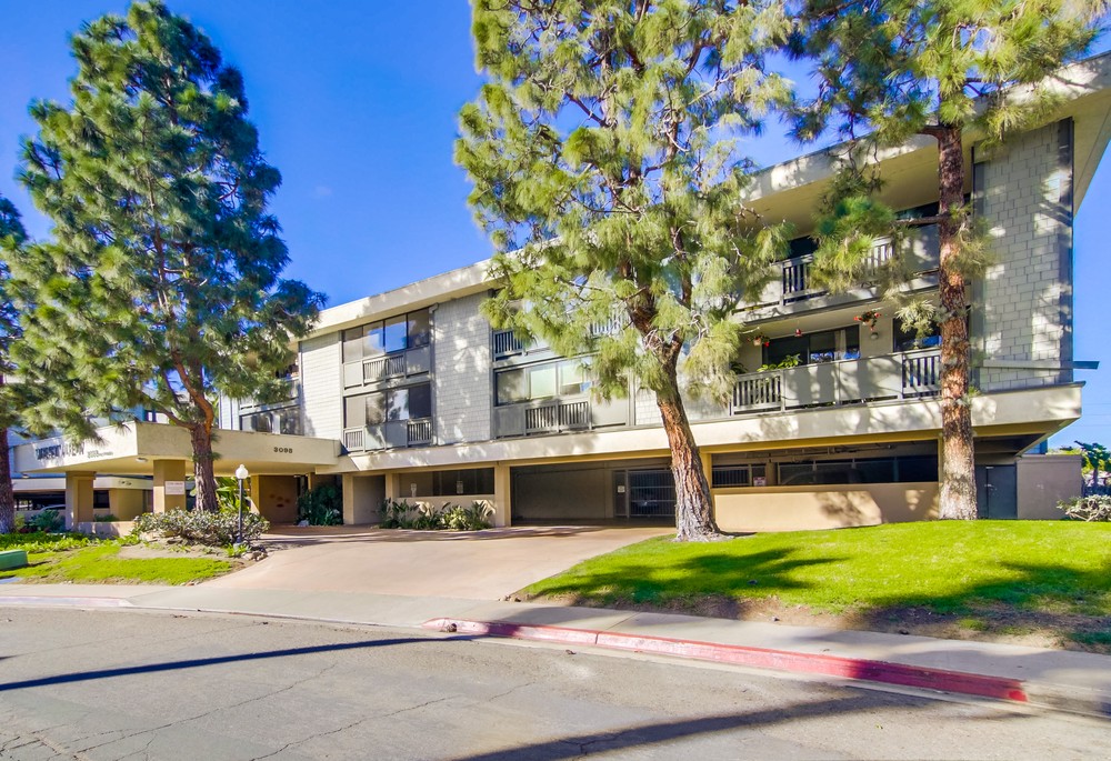 Virtual tour photo 1 of 39 for 3098 Rue Dorleans