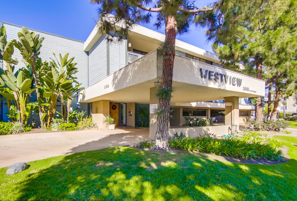 Virtual tour photo 3 of 39 for 3098 Rue Dorleans