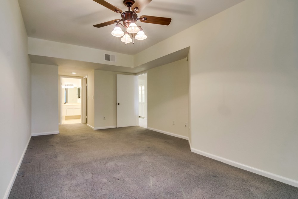 Virtual tour photo 24 of 39 for 3098 Rue Dorleans