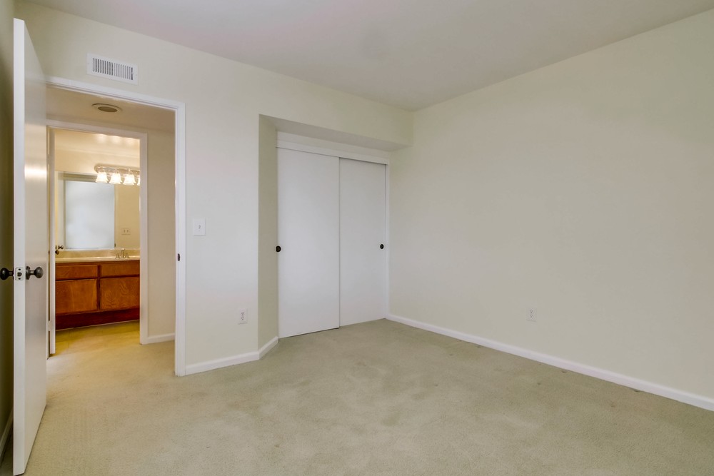 Virtual tour photo 31 of 39 for 3098 Rue Dorleans