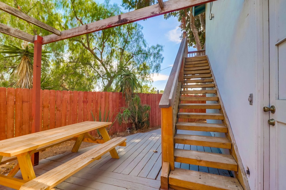 Virtual tour photo 3 of 28 for 3099 Palm St