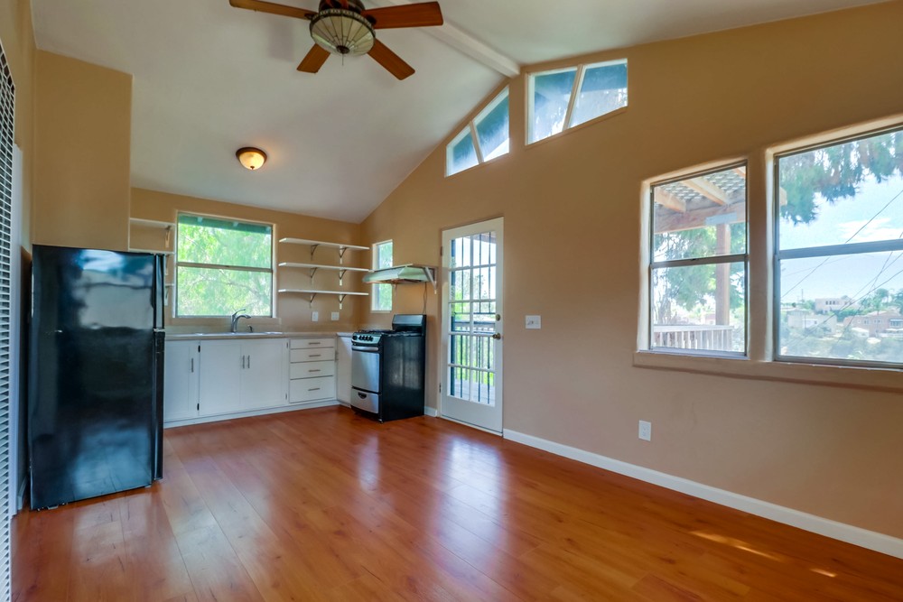 Virtual tour photo 11 of 28 for 3099 Palm St