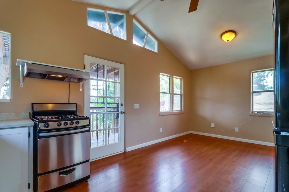 Virtual tour photo 12 of 28 for 3099 Palm St