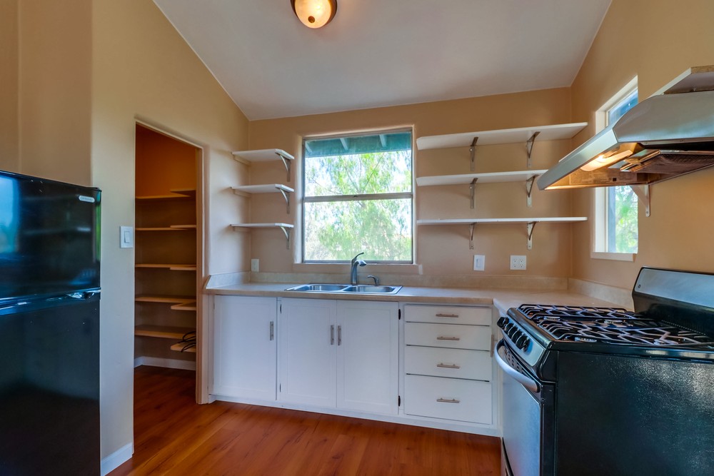 Virtual tour photo 14 of 28 for 3099 Palm St