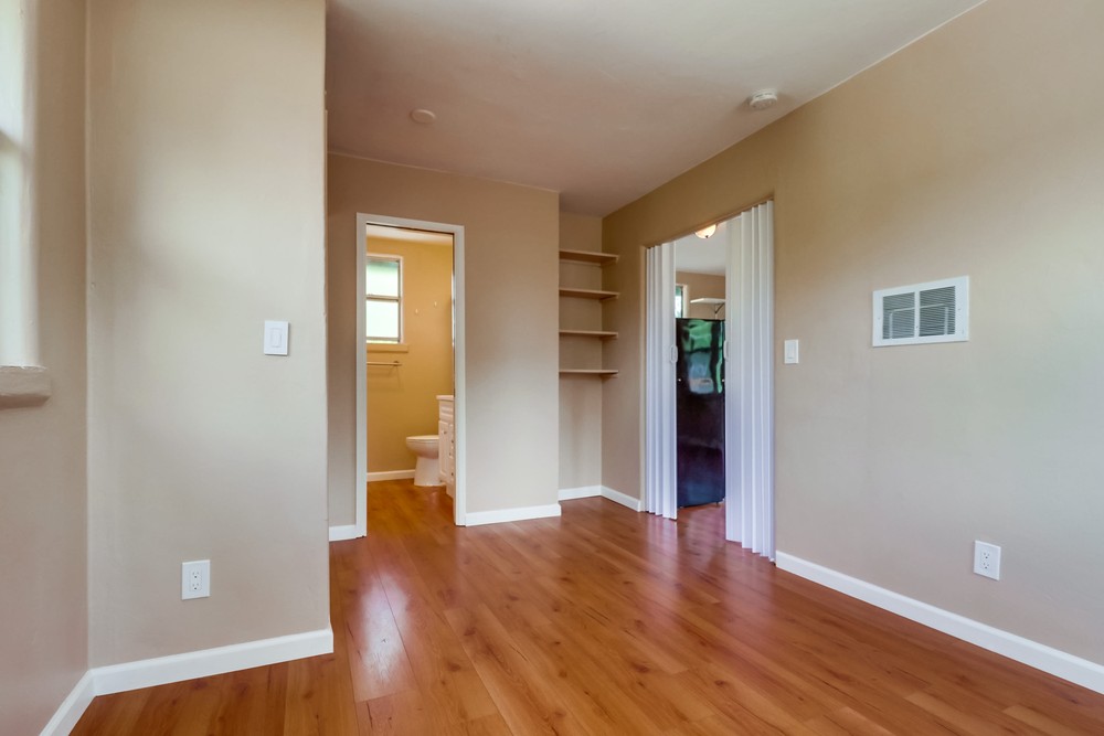 Virtual tour photo 21 of 28 for 3099 Palm St
