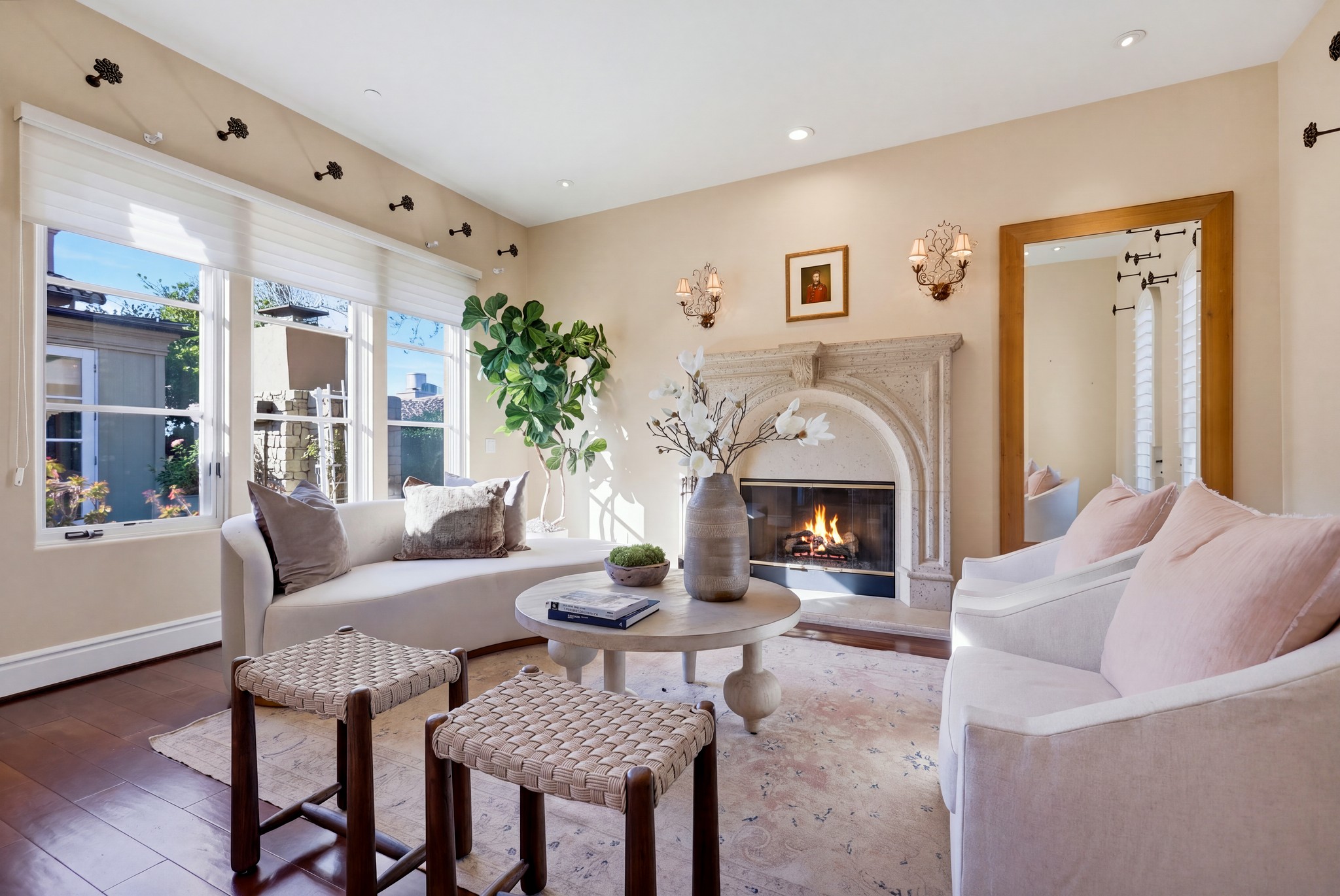Virtual tour photo 9 of 114 for 31 Overlook Dr