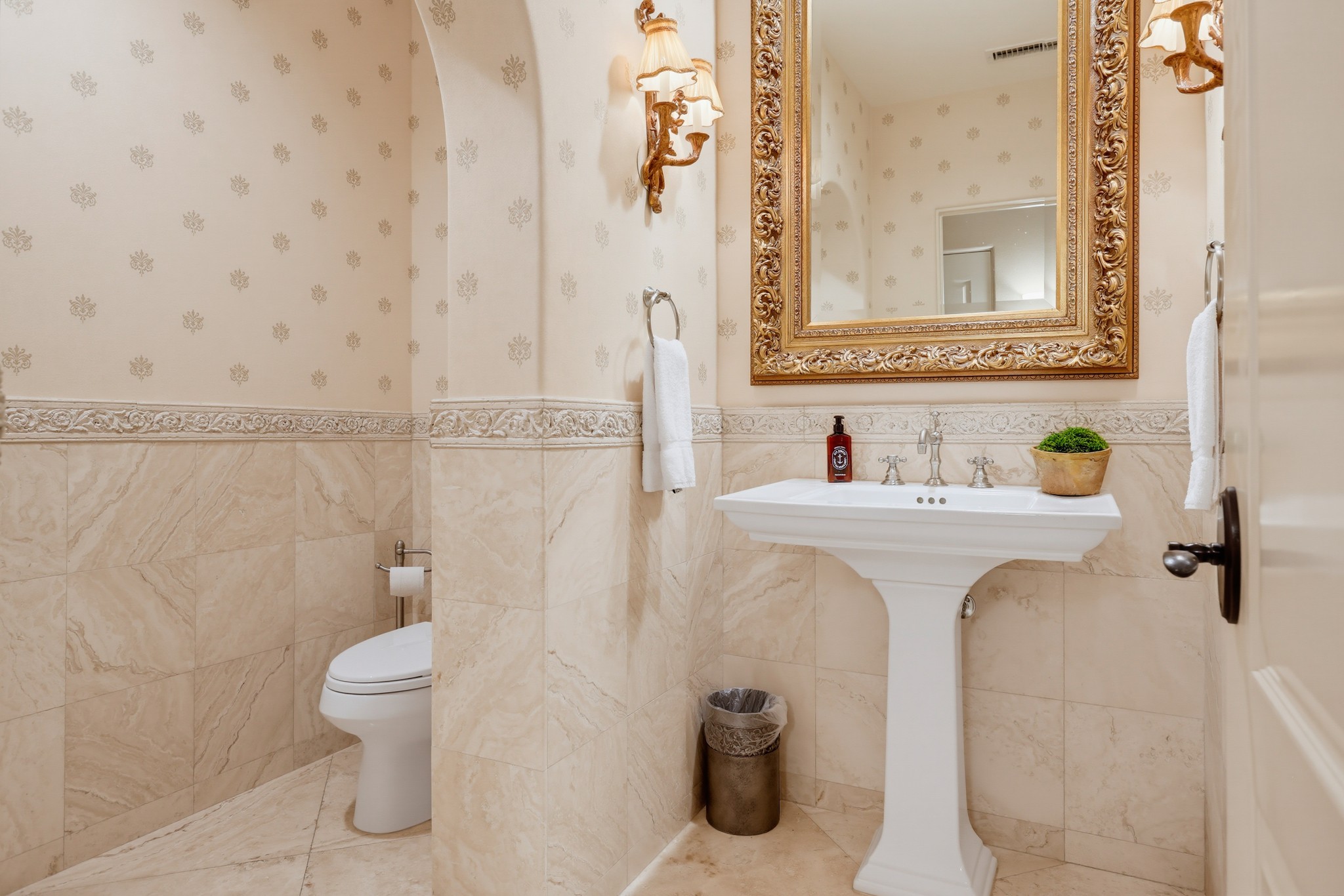 Virtual tour photo 55 of 114 for 31 Overlook Dr