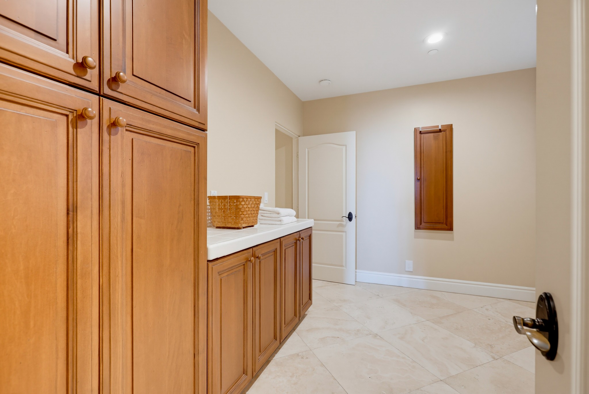 Virtual tour photo 58 of 114 for 31 Overlook Dr