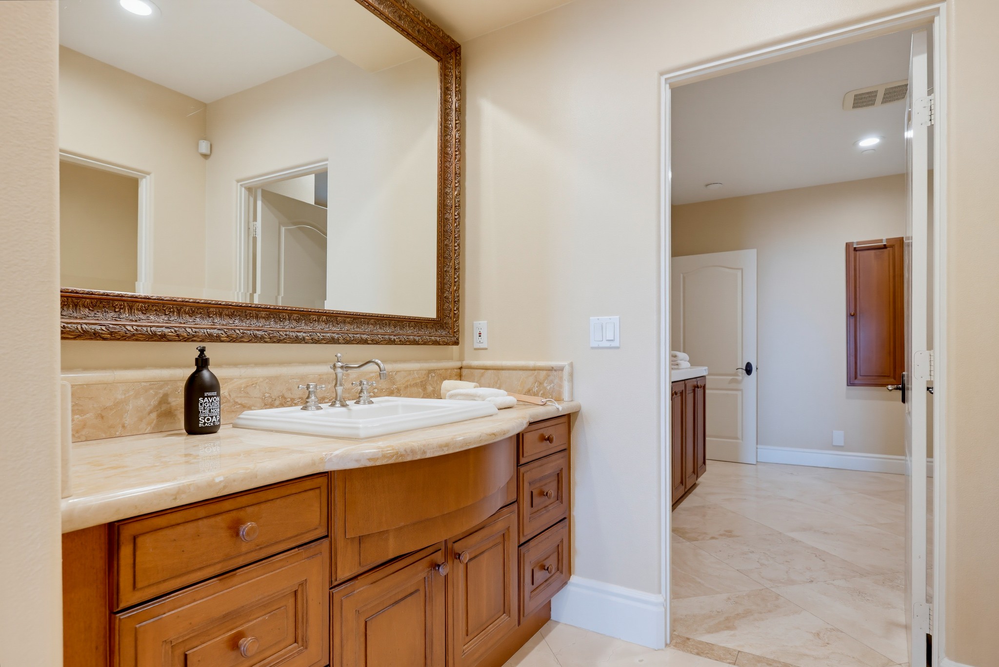 Virtual tour photo 61 of 114 for 31 Overlook Dr