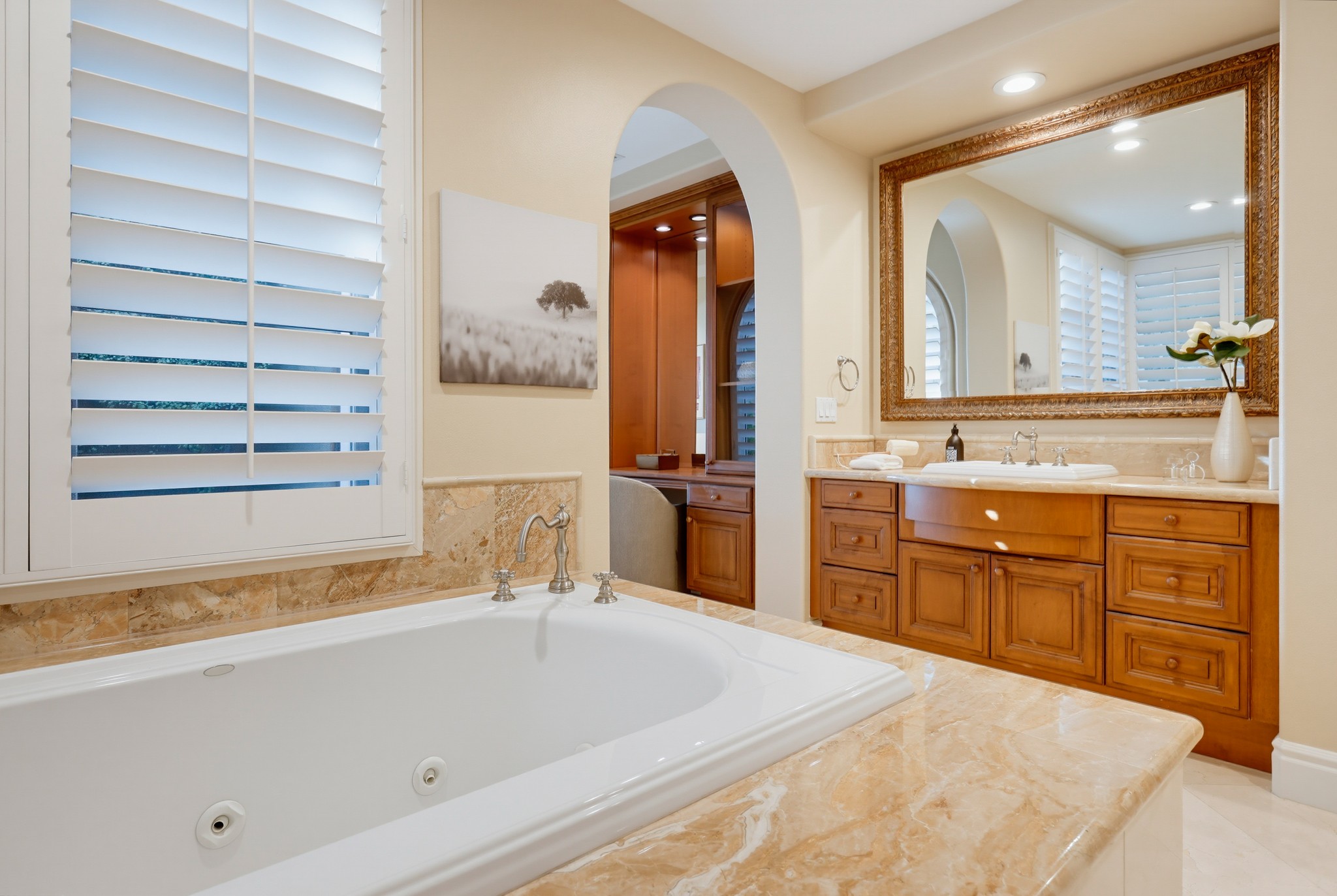 Virtual tour photo 64 of 114 for 31 Overlook Dr