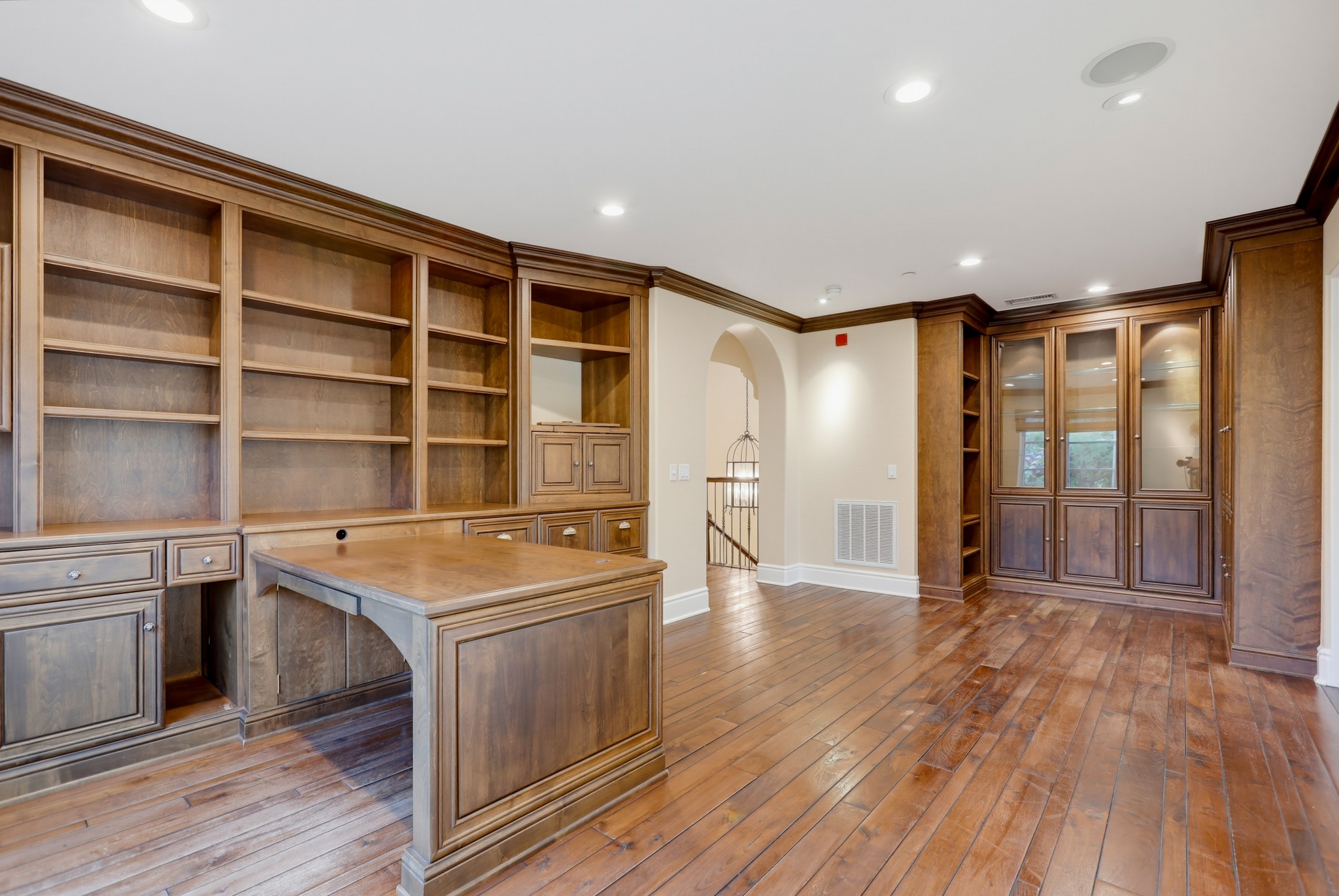 Virtual tour photo 79 of 114 for 31 Overlook Dr
