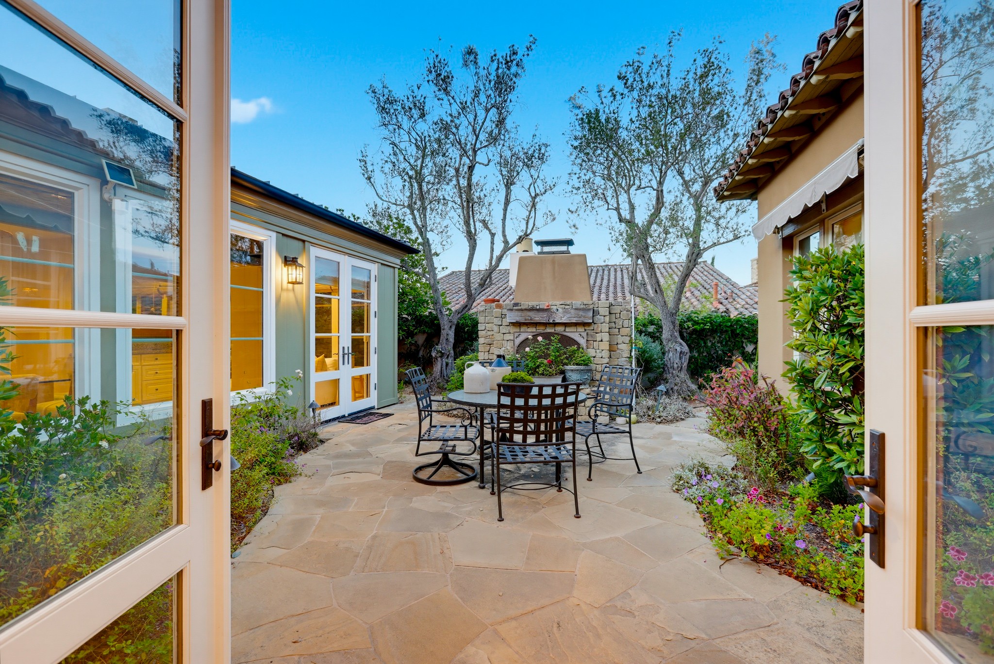 Virtual tour photo 101 of 114 for 31 Overlook Dr