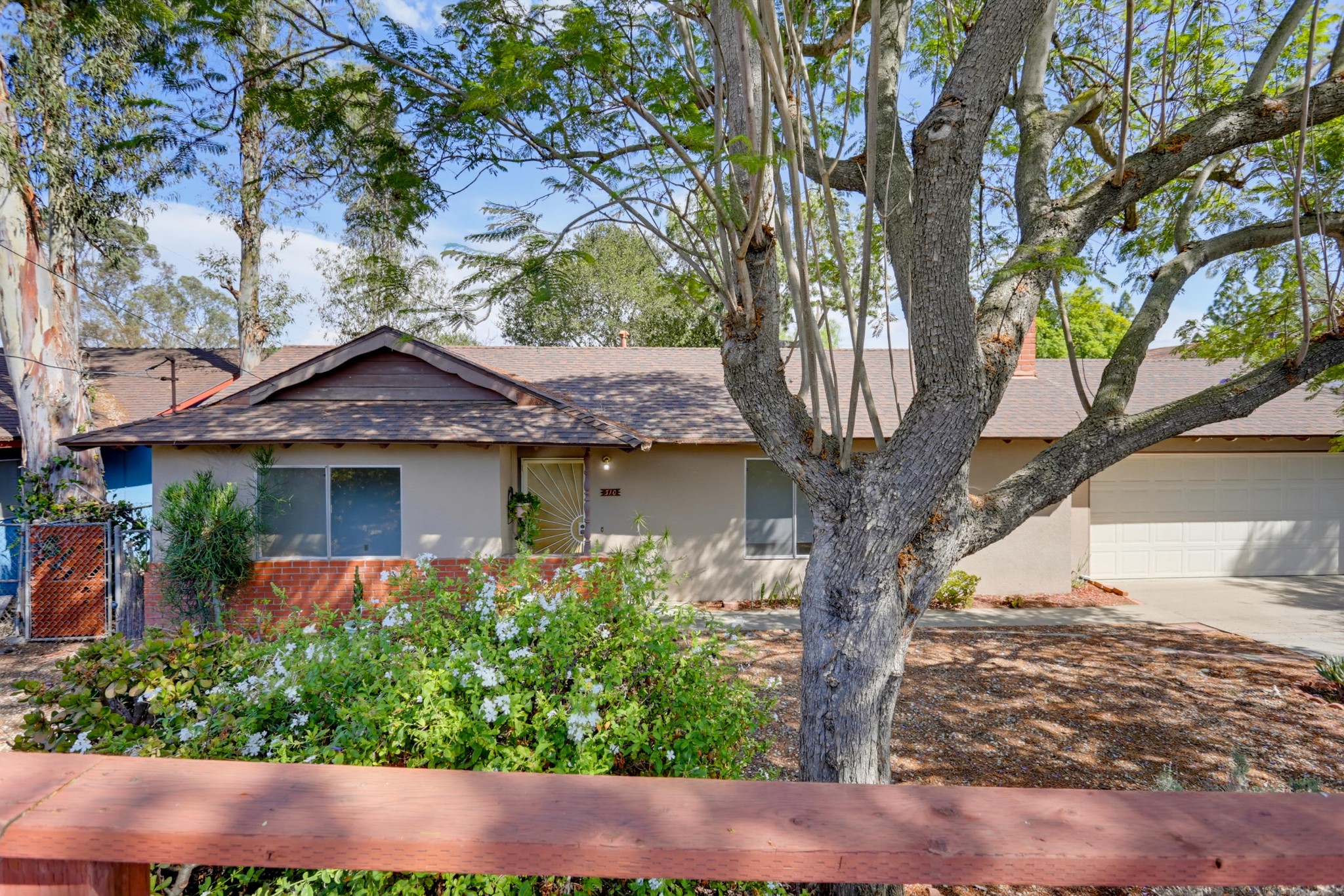 Virtual tour photo 1 of 37 for 310 Elbrook Dr