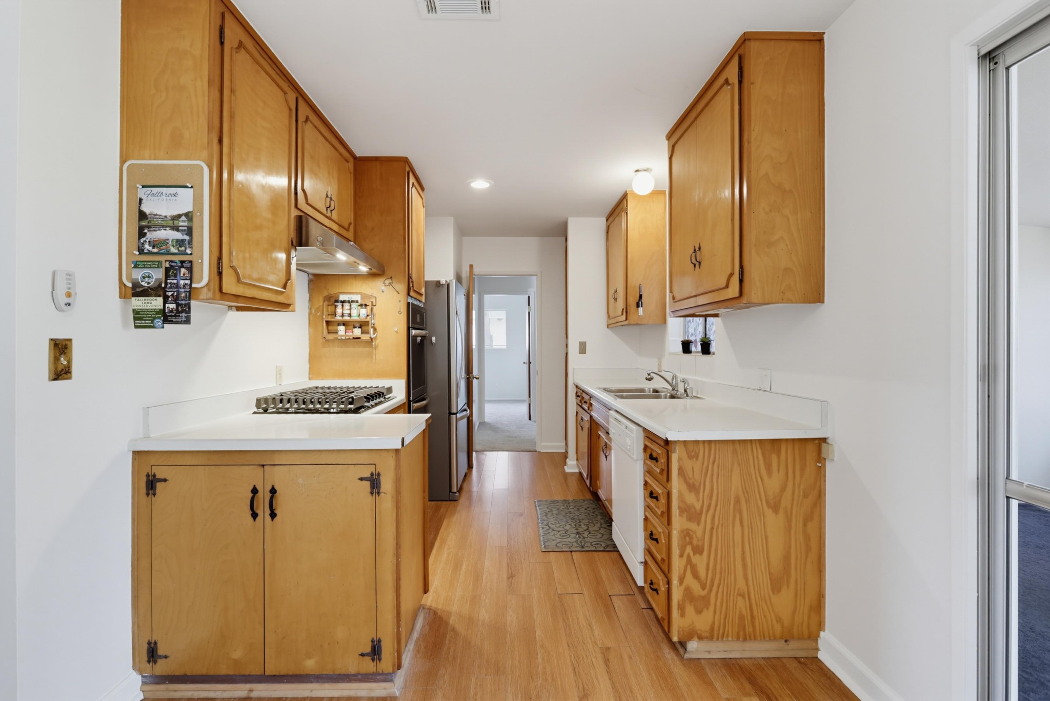 Virtual tour photo 12 of 37 for 310 Elbrook Dr