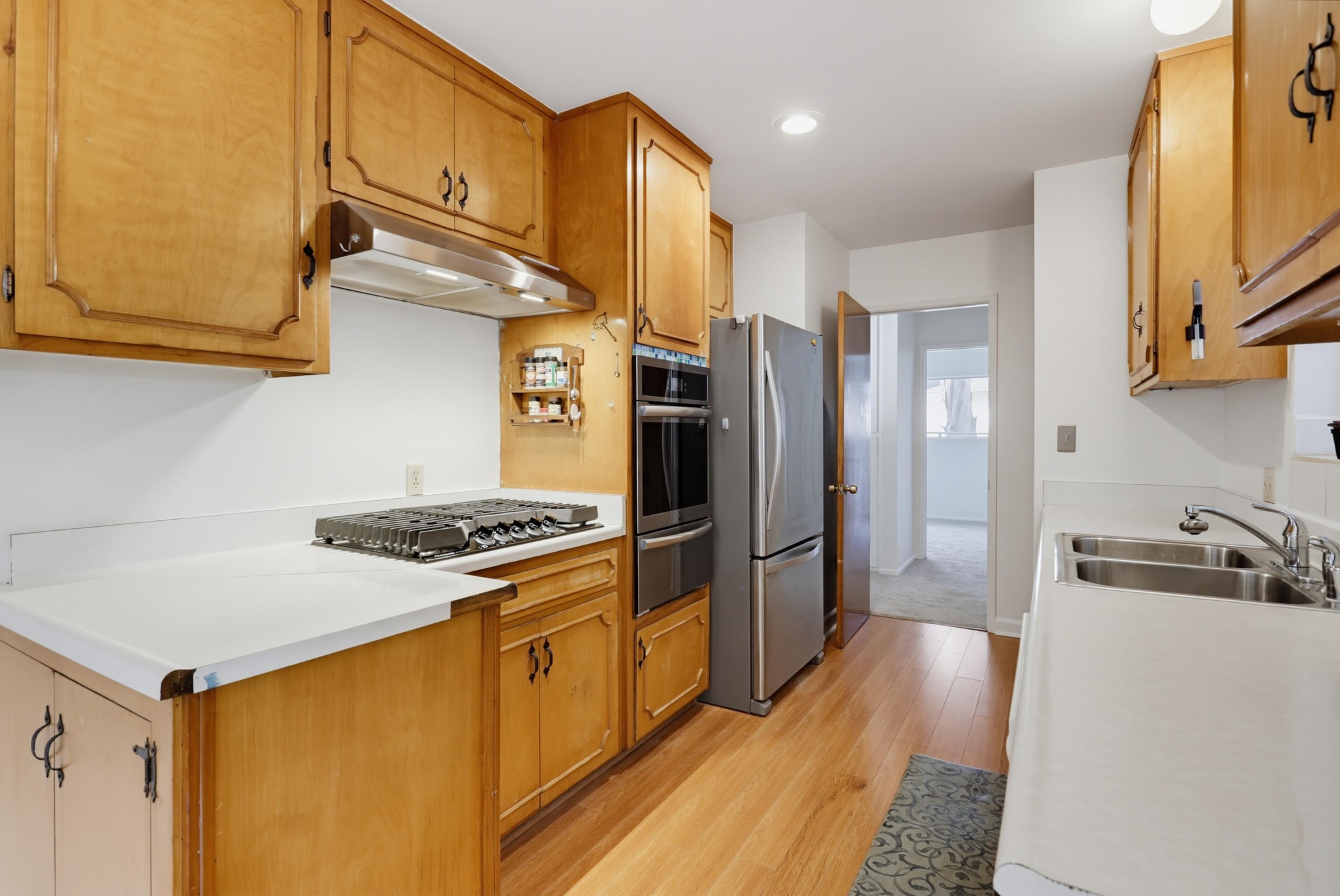 Virtual tour photo 13 of 37 for 310 Elbrook Dr