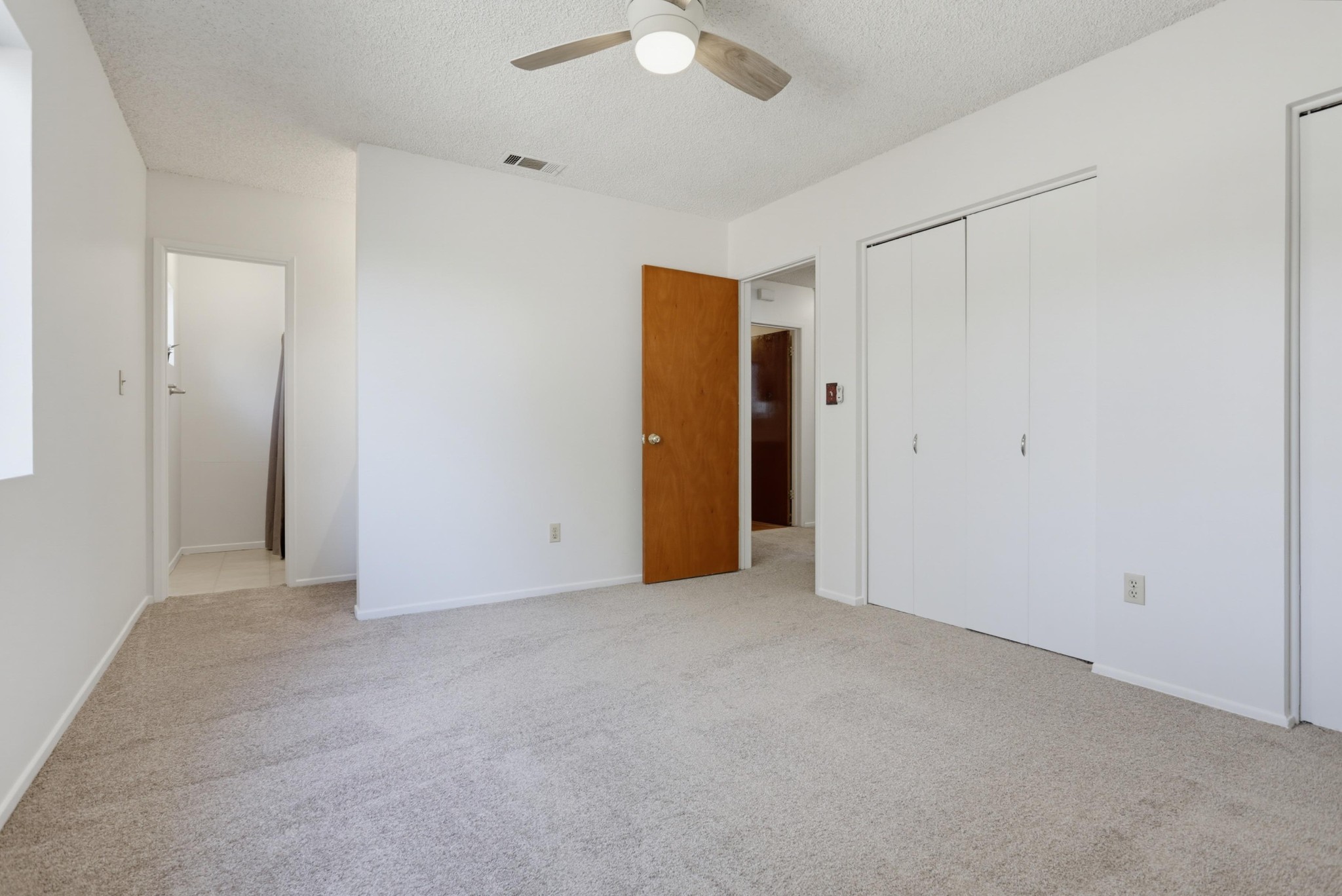 Virtual tour photo 23 of 37 for 310 Elbrook Dr
