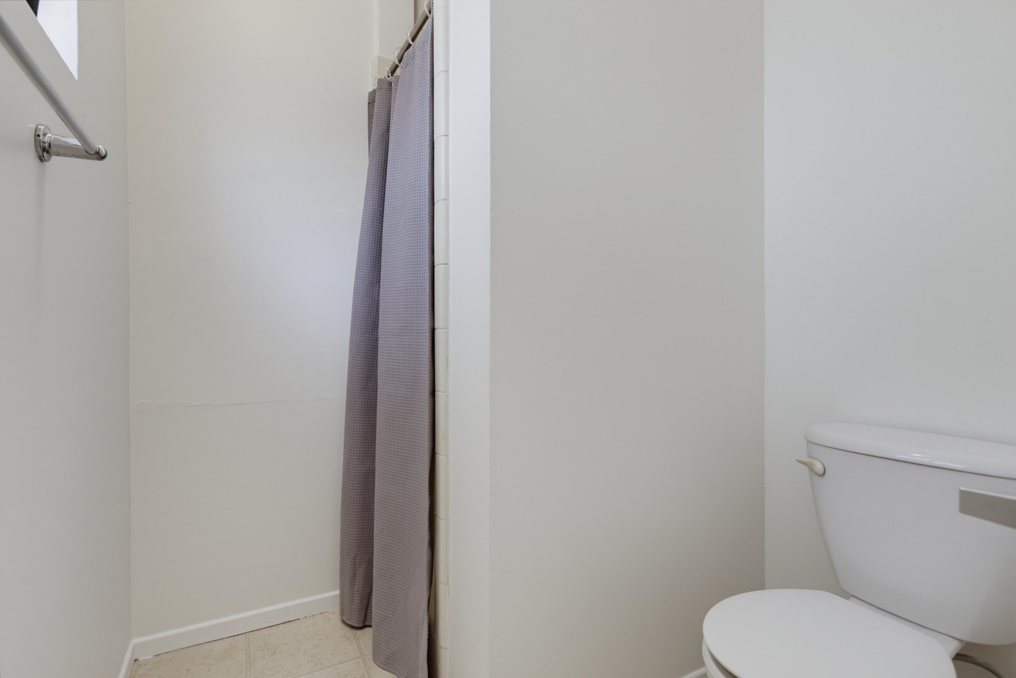 Virtual tour photo 26 of 37 for 310 Elbrook Dr