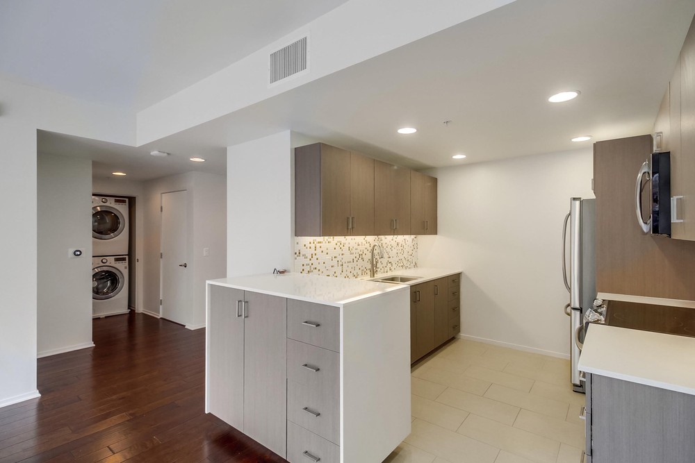 Virtual tour photo 17 of 51 for 3100 Sixth Ave UNIT 409