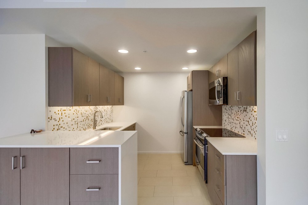 Virtual tour photo 18 of 51 for 3100 Sixth Ave UNIT 409