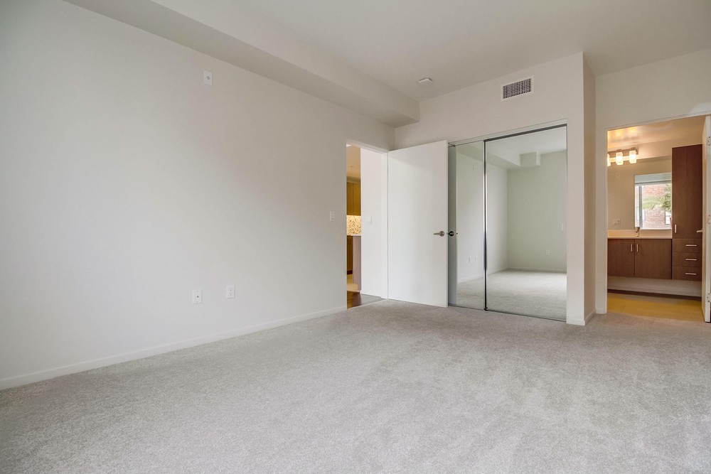 Virtual tour photo 28 of 51 for 3100 Sixth Ave UNIT 409