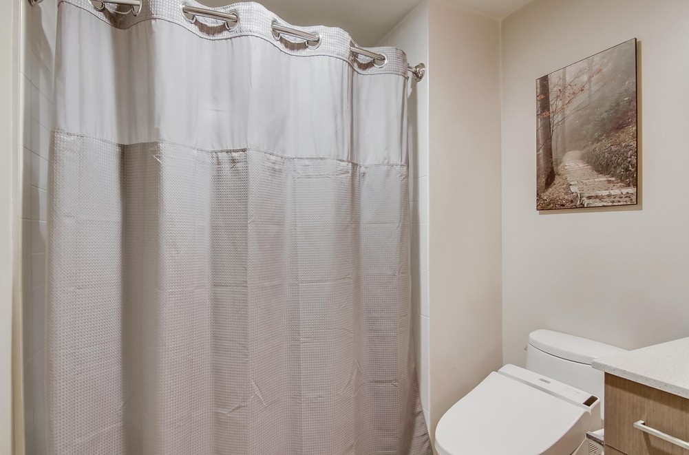 Virtual tour photo 32 of 54 for 3100 Sixth Ave