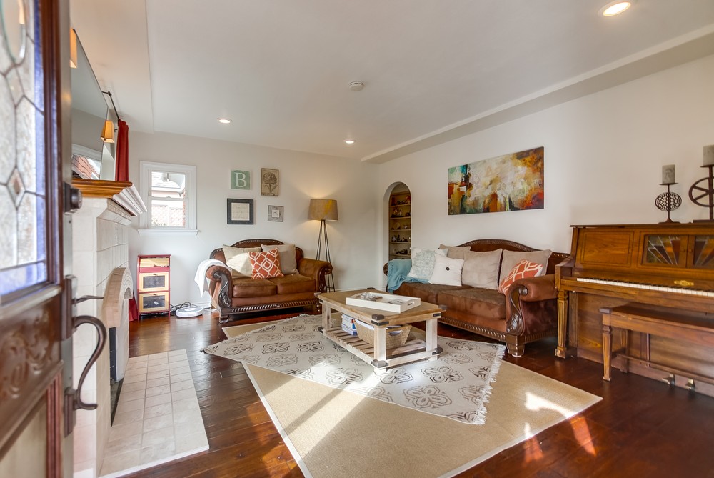 Virtual tour photo 15 of 62 for 3101 Vancouver Ave
