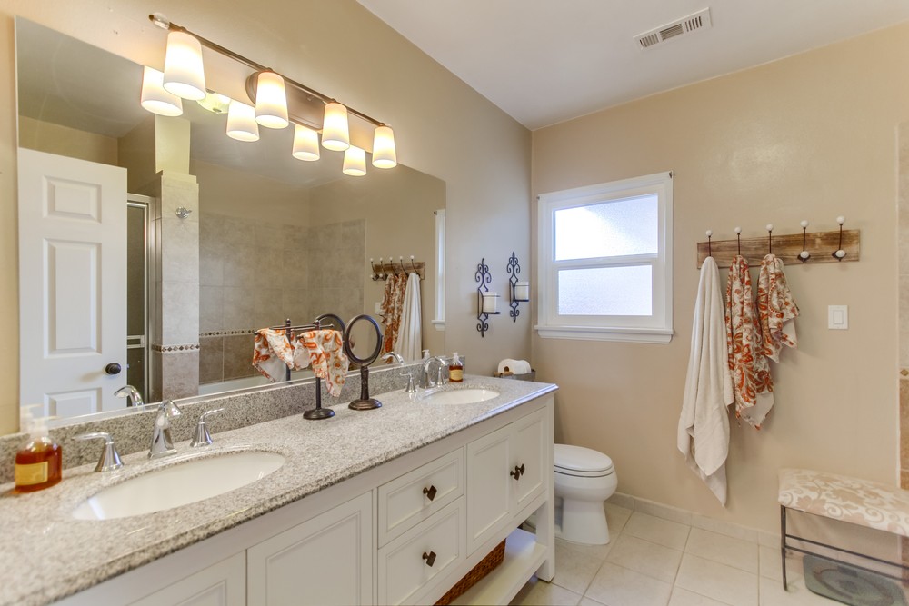 Virtual tour photo 40 of 62 for 3101 Vancouver Ave