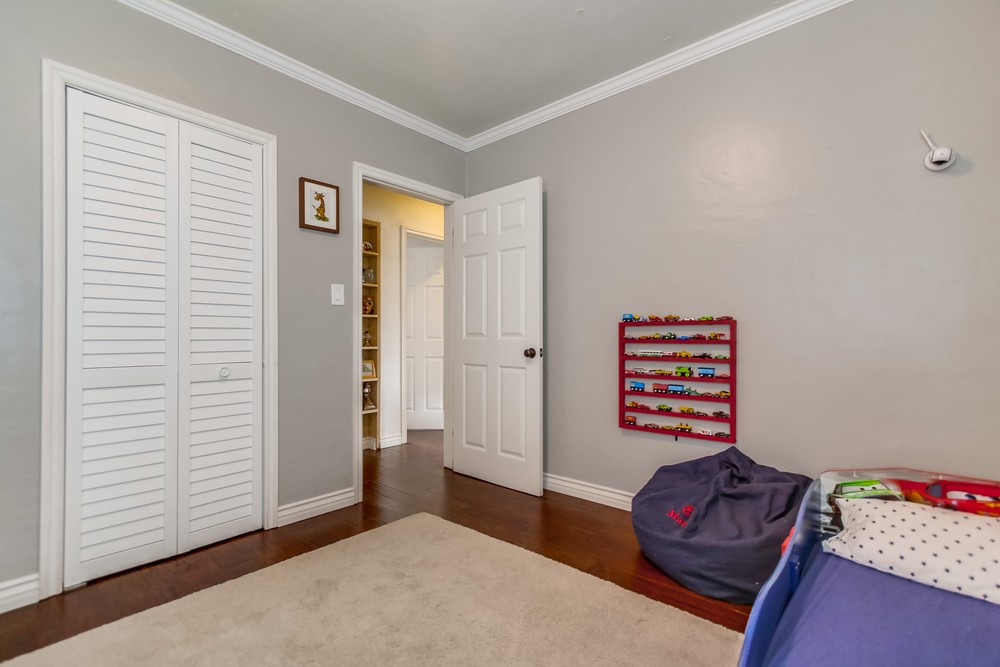 Virtual tour photo 43 of 62 for 3101 Vancouver Ave
