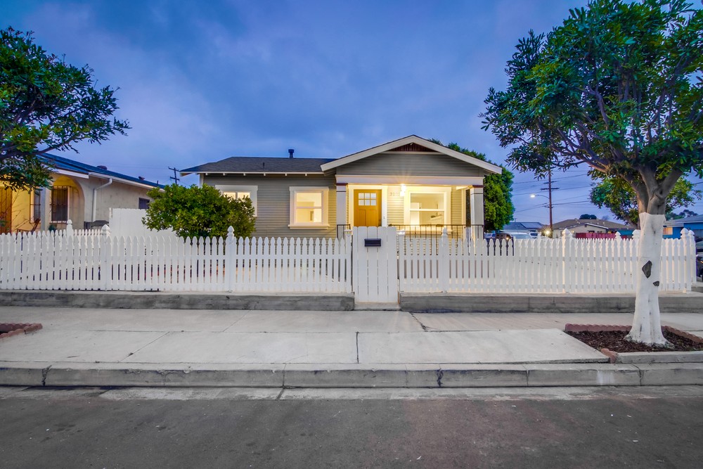 Virtual tour photo 1 of 60 for 3103 40th St