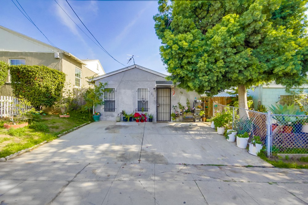 Virtual tour photo 15 of 27 for 3105 Franklin Ave