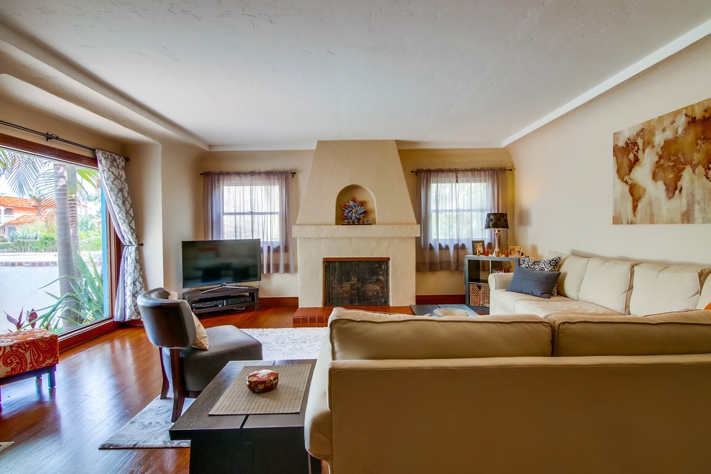 Virtual tour photo 10 of 37 for 3111 Elliott St