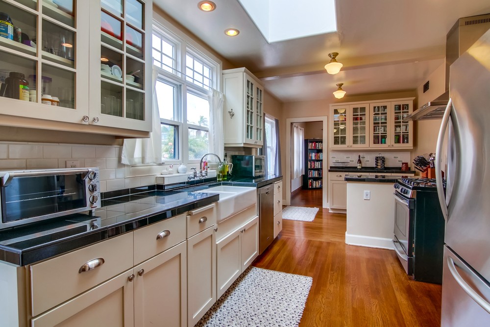 Virtual tour photo 21 of 37 for 3111 Elliott St
