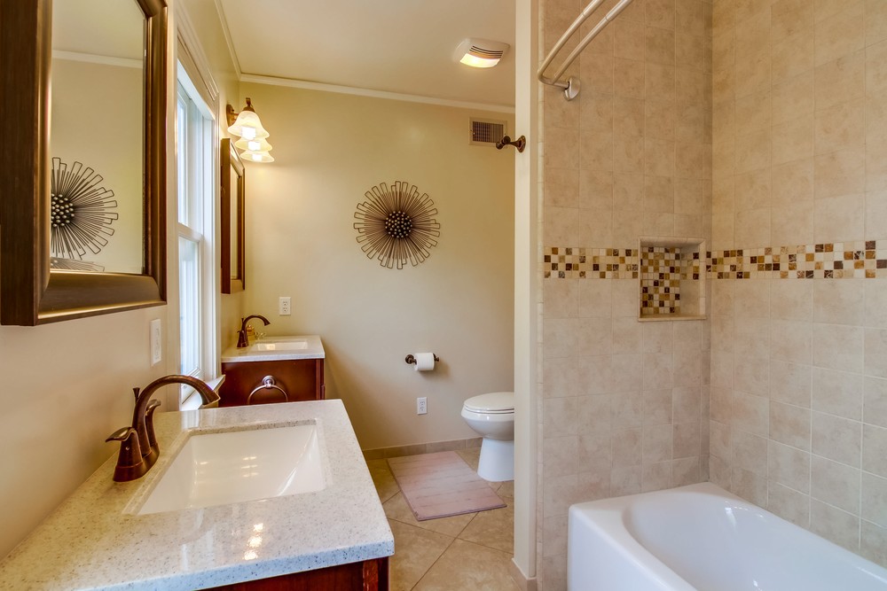 Virtual tour photo 26 of 37 for 3111 Elliott St