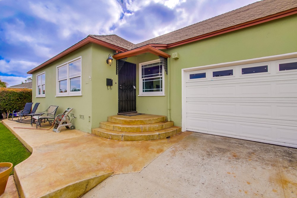 Virtual tour photo 6 of 75 for 3111 Meadow Grove Dr
