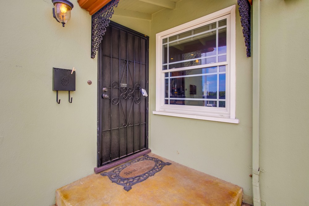 Virtual tour photo 7 of 75 for 3111 Meadow Grove Dr