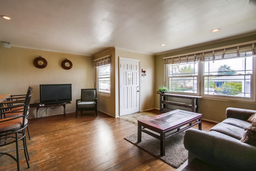 Virtual tour photo 10 of 75 for 3111 Meadow Grove Dr
