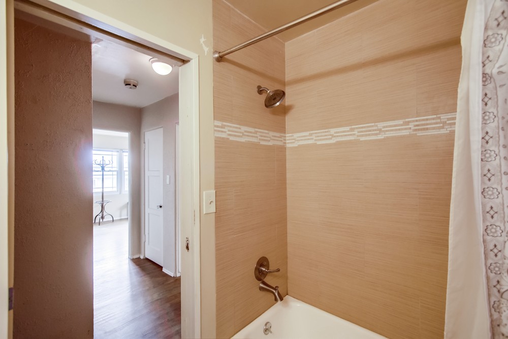 Virtual tour photo 33 of 75 for 3111 Meadow Grove Dr
