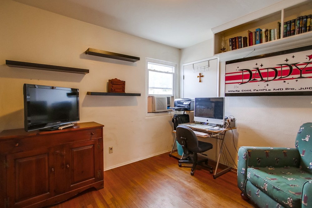 Virtual tour photo 42 of 75 for 3111 Meadow Grove Dr