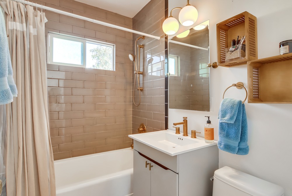 Virtual tour photo 32 of 55 for 3112 Hugo St