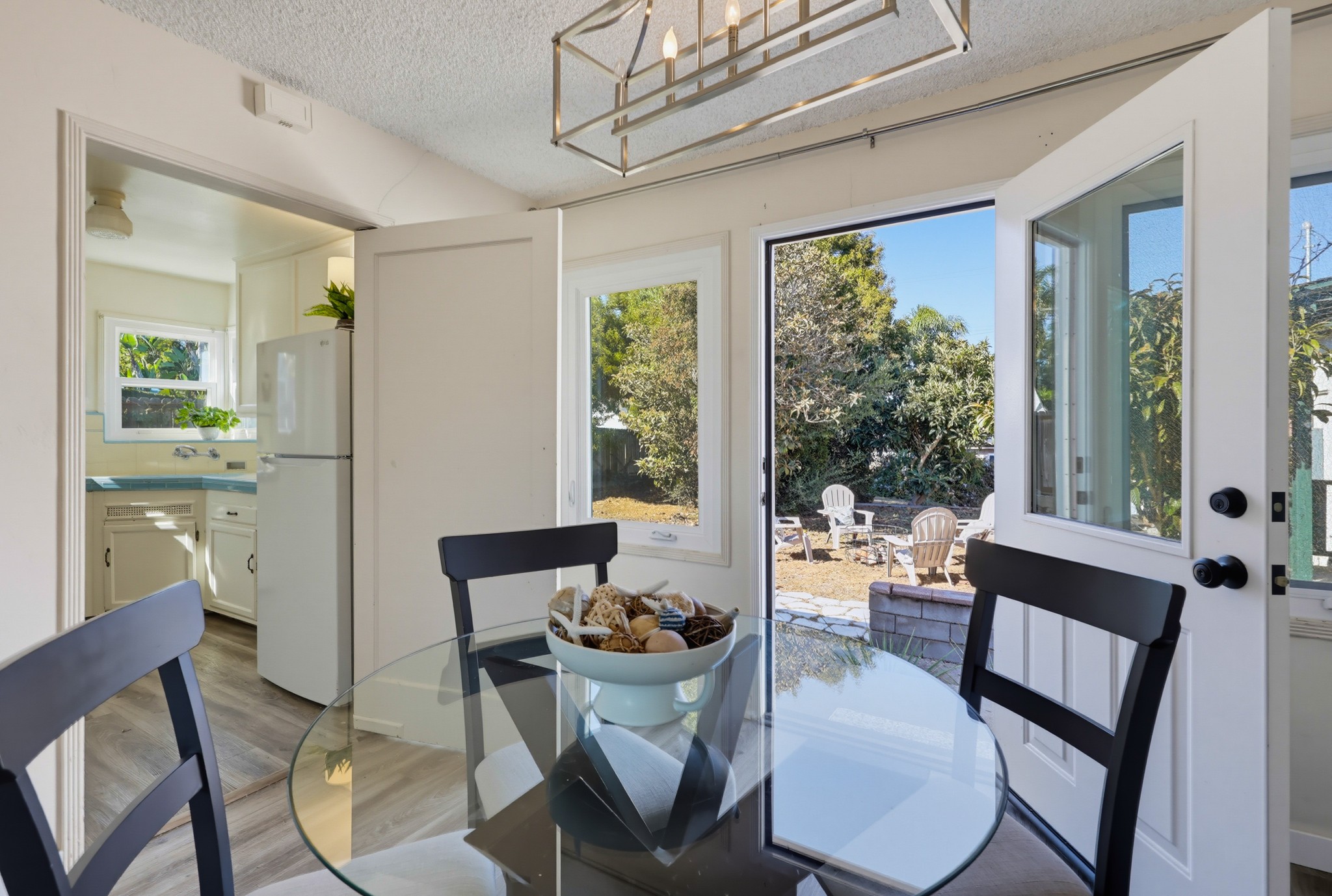Virtual tour photo 13 of 75 for 3112 N Evergreen St