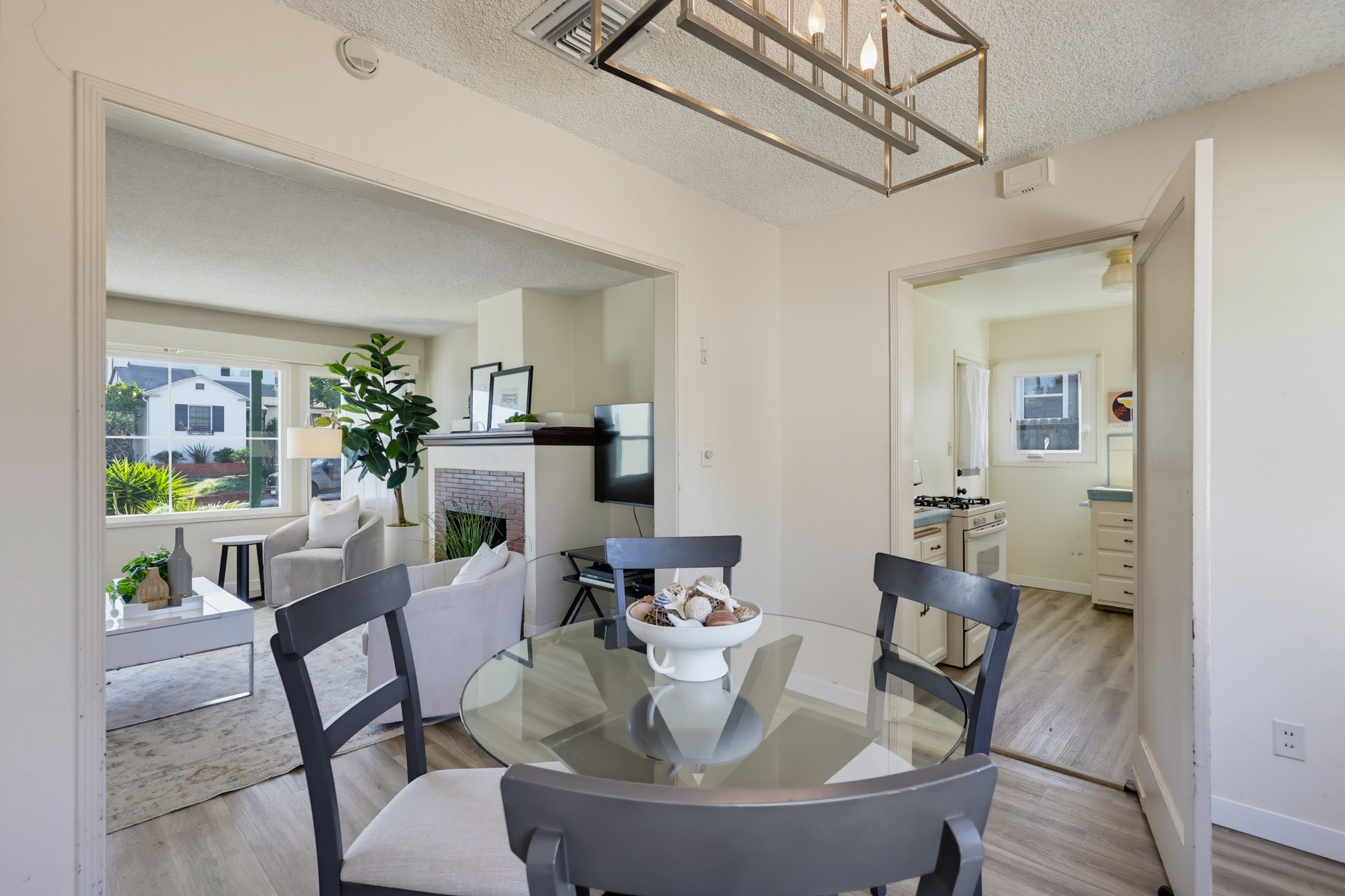 Virtual tour photo 16 of 75 for 3112 N Evergreen St