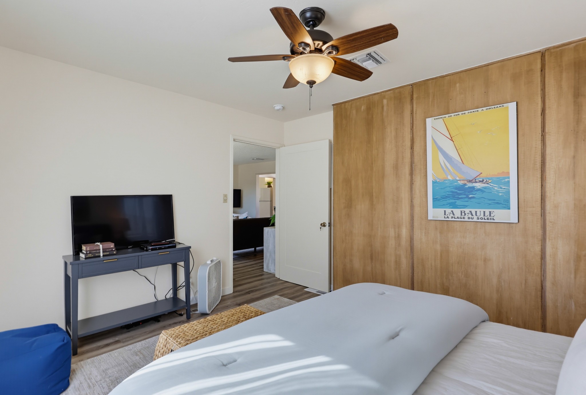 Virtual tour photo 27 of 75 for 3112 N Evergreen St