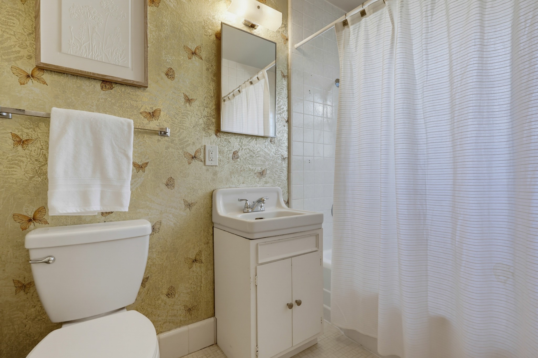 Virtual tour photo 32 of 75 for 3112 N Evergreen St