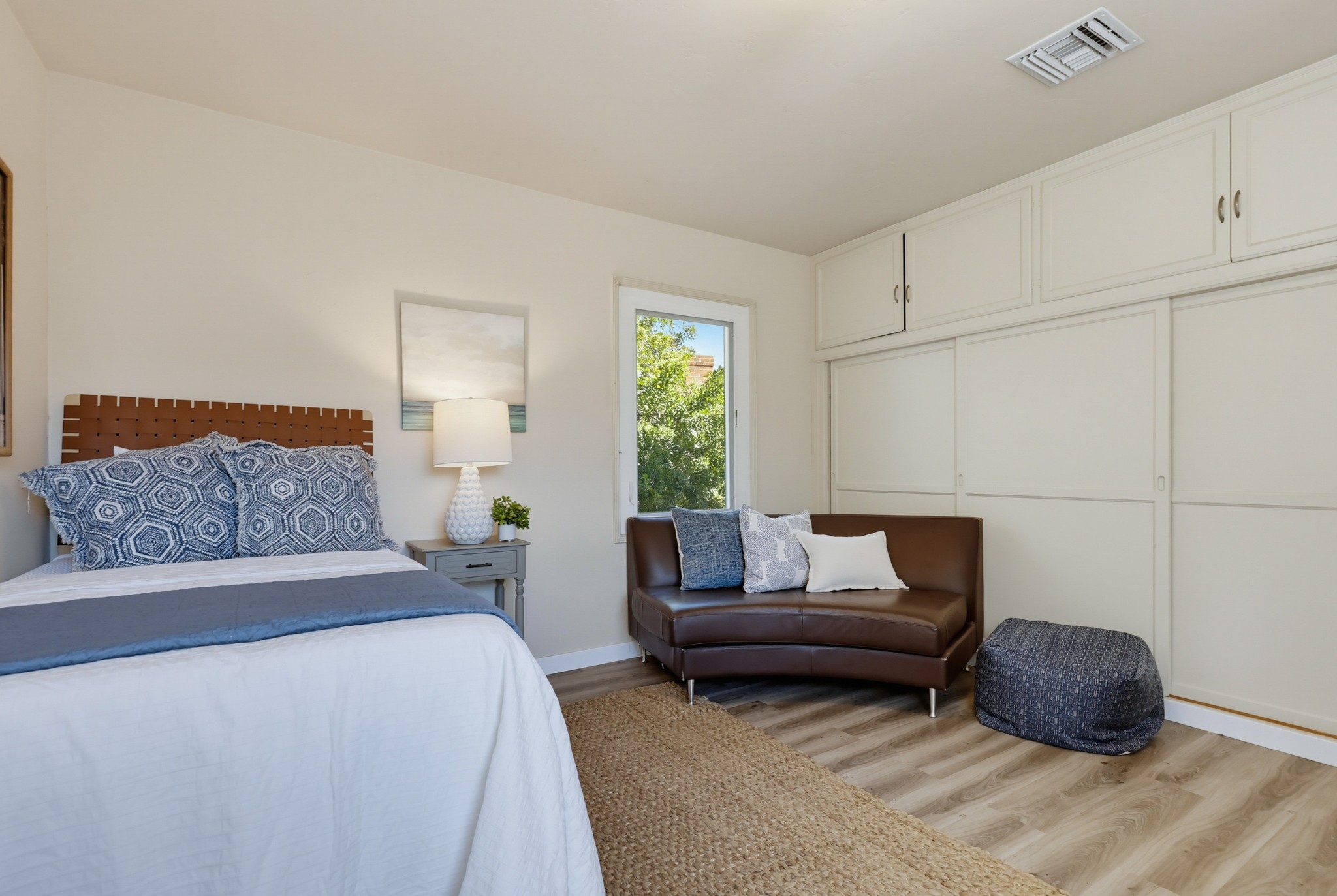 Virtual tour photo 35 of 75 for 3112 N Evergreen St