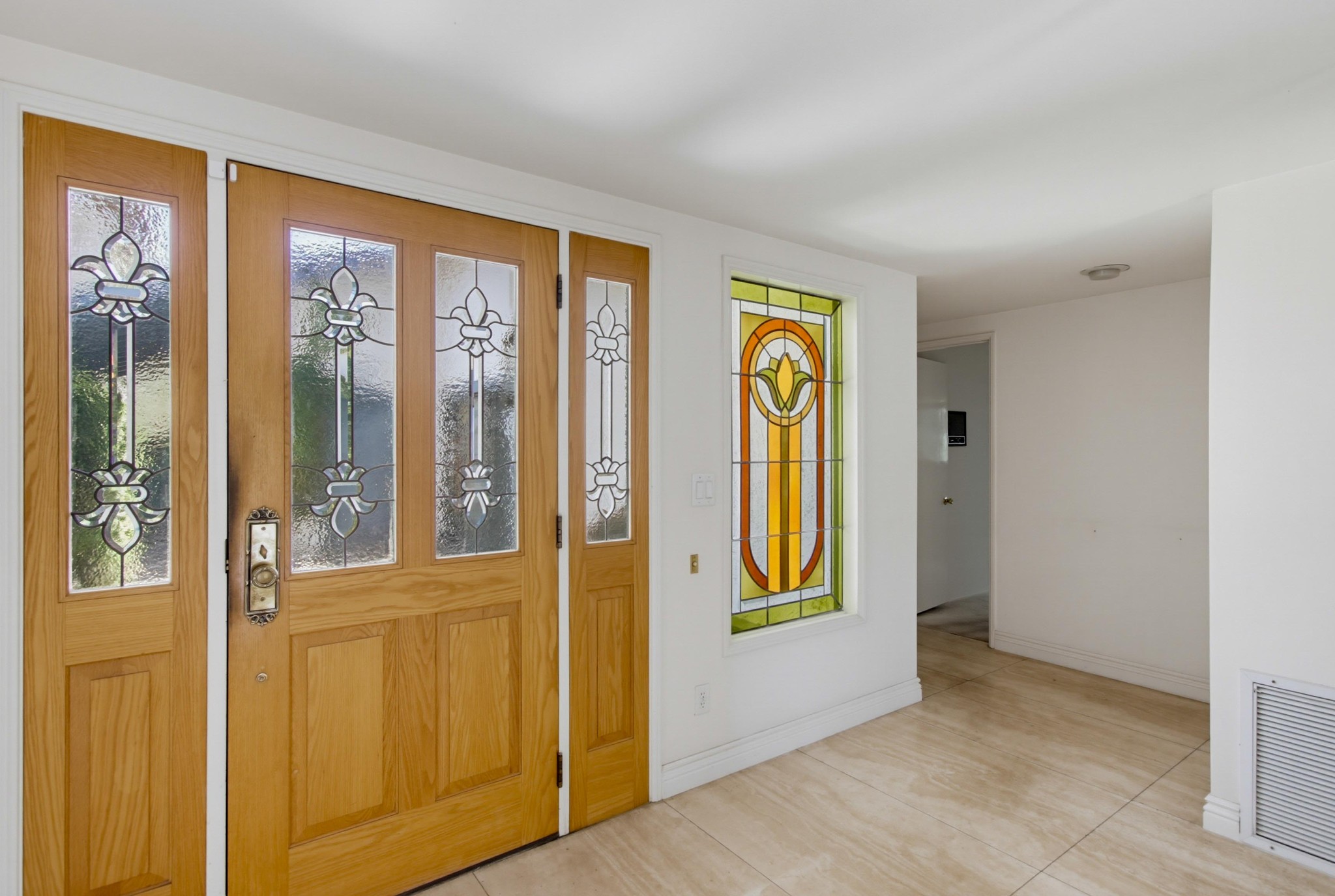 Virtual tour photo 10 of 60 for 31122 Old River Rd